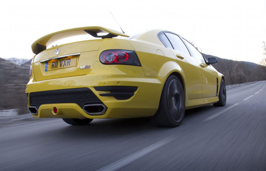  Vauxhall VXR8 2011 года  (фото 35 из 80)